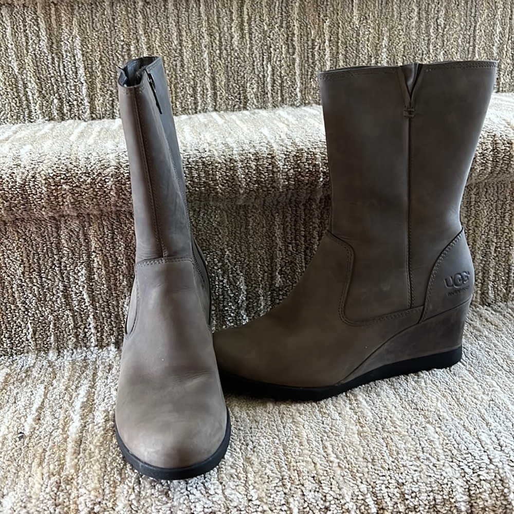 Authentic, UGG Joely wedge boot, gray, size 7